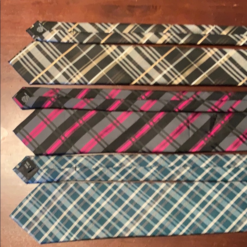 Lot of 3 name brand ties ($8 tie bundles 3/$20)